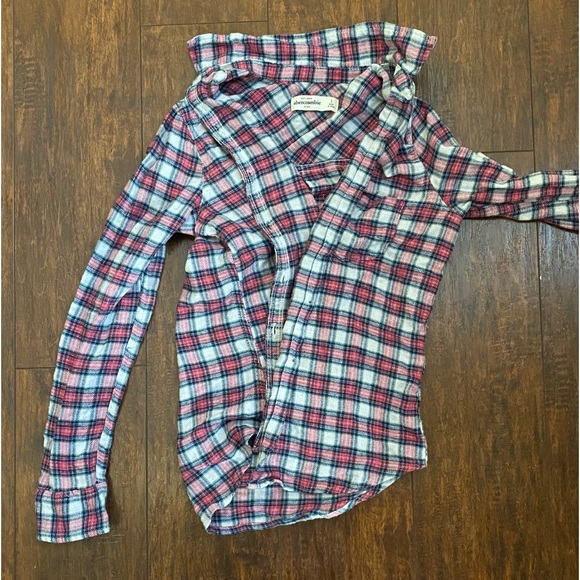 Abercrombie flannel top - Picture 2 of 3